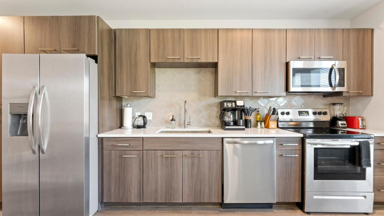 Upscale Modern Apts - Free Parking, Fast Wifi, Courtyard Daire Austin Dış mekan fotoğraf